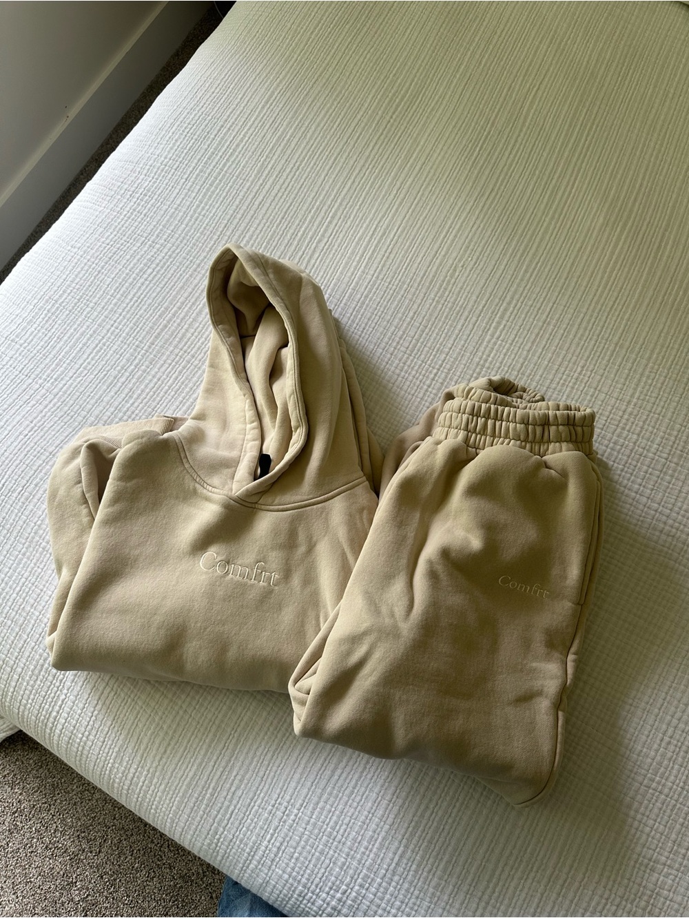 Beige Cozy Comfrt Sweatsuit for Women - Soft Casual